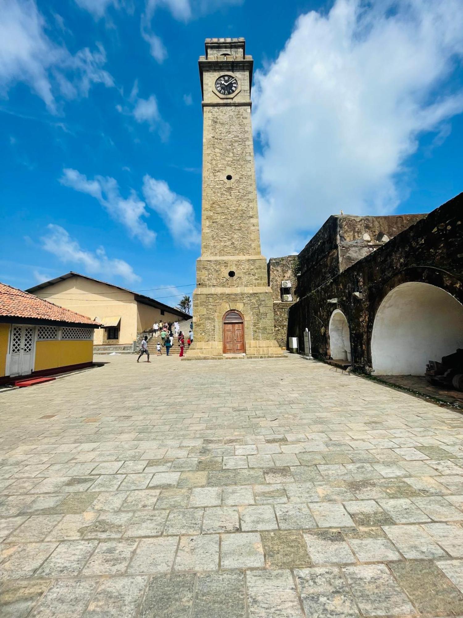 Oesis - Stylish Villa Steps From Historic Galle Fort Экстерьер фото